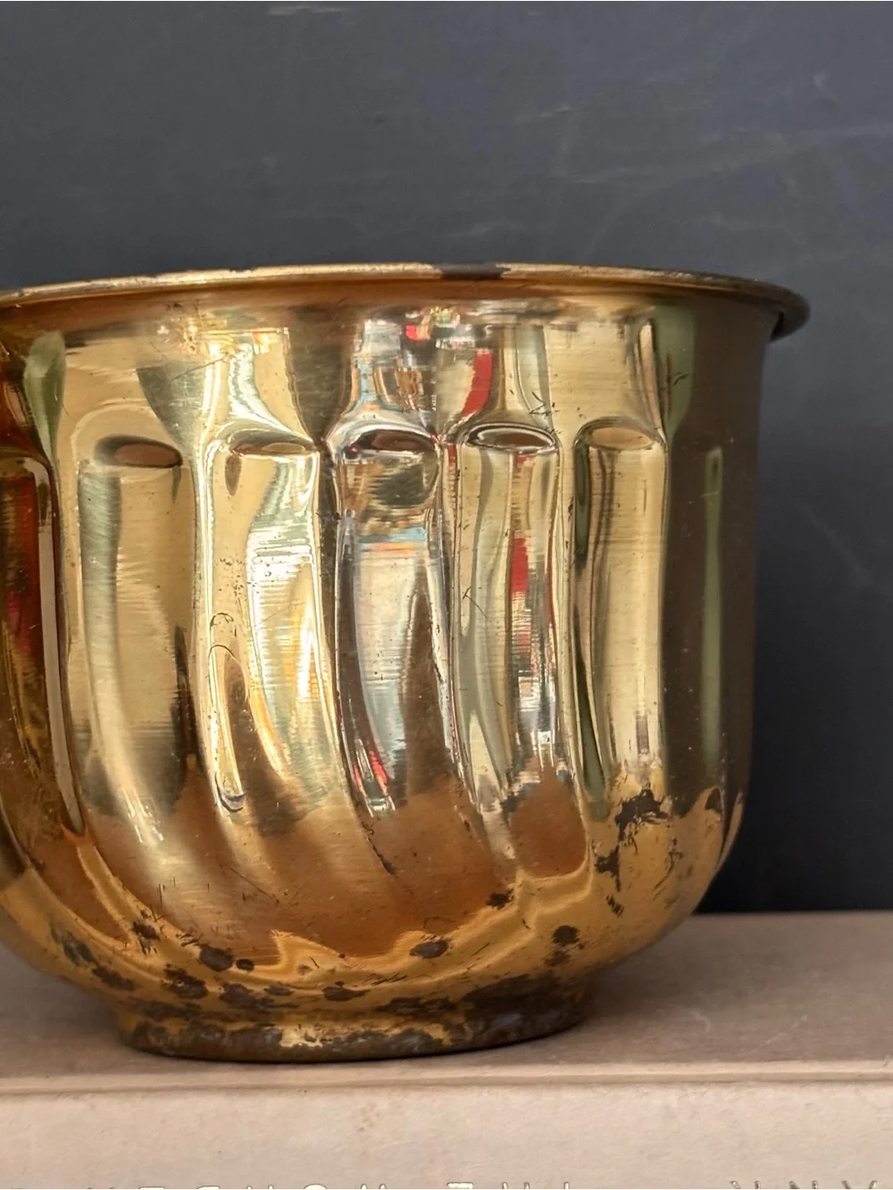 Vintage Gold Decorative Planter - Picture 2 of 6